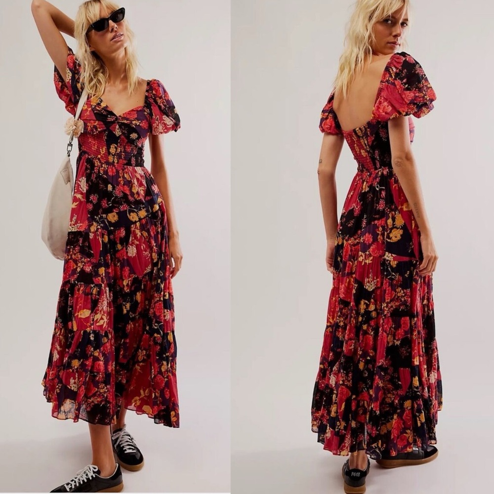 Red and Black Sundress with Puff Sleeves and Sweetheart Neckline